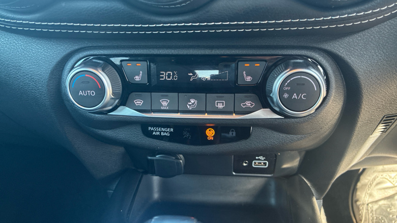 Nissan Juke 1.6 Hybrid Tekna 5dr Auto Hybrid Hatchback